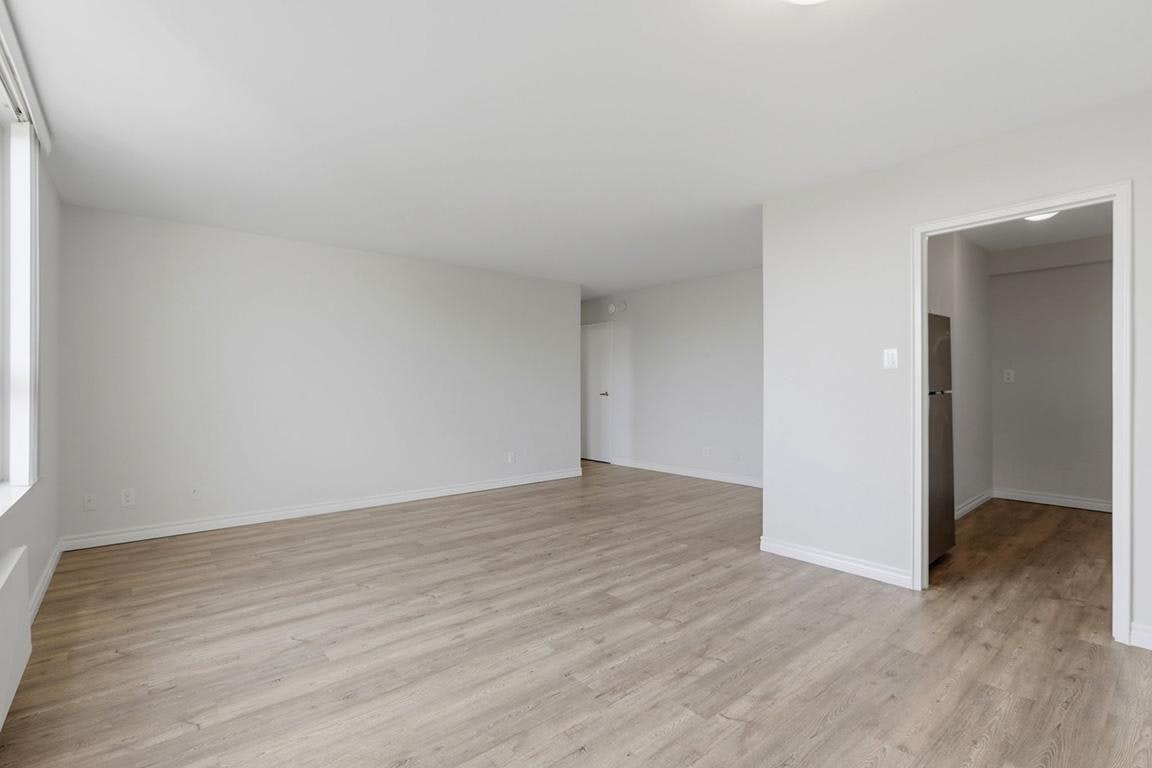 1201-8325 Riverside Drive E, Windsor, ON, N8S 1E8 - 9