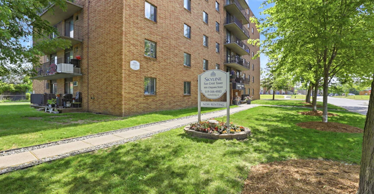 108-666 Chippawa Street, Windsor, ON, N9C 4B9