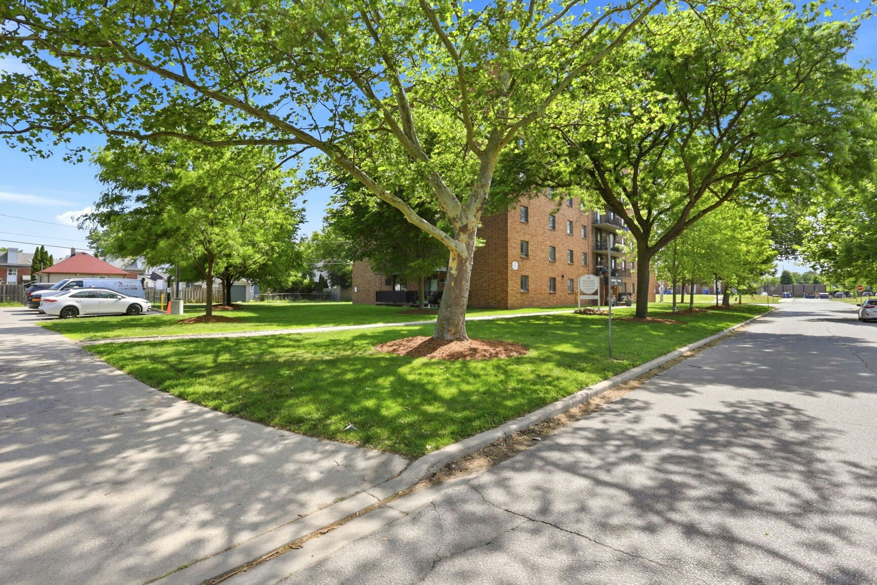 108-666 Chippawa Street, Windsor, ON, N9C 4B9 - 28