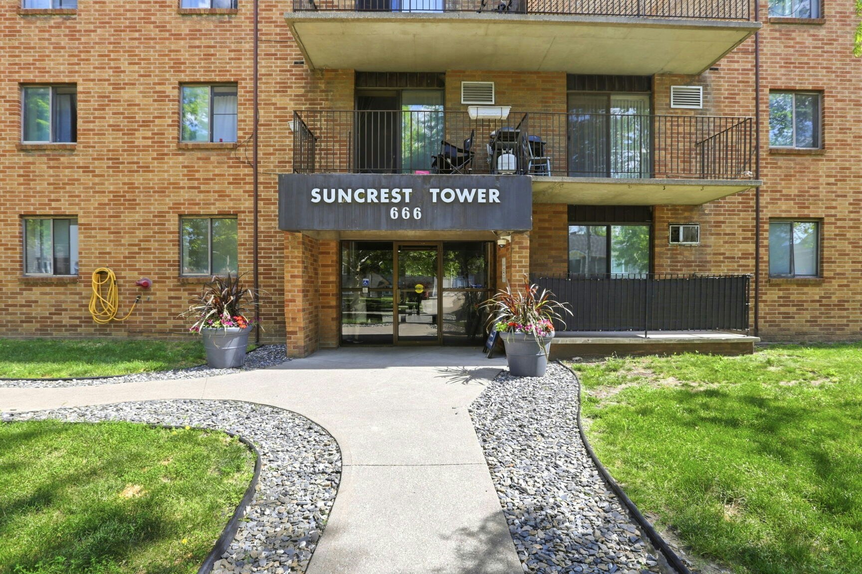 108-666 Chippawa Street, Windsor, ON, N9C 4B9 - 3