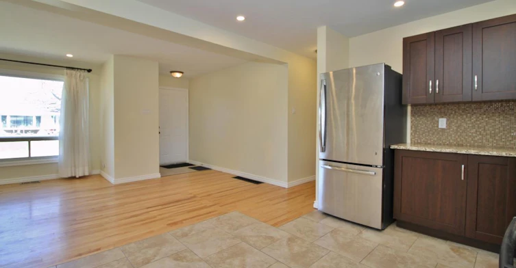 1-1126 Gateway Road, Ottawa, ON, K2C 2W9 - 8