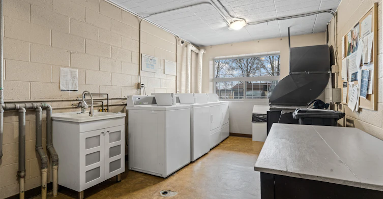 301-3590 Peter Street, Windsor, ON, N9C 1J5 - 14