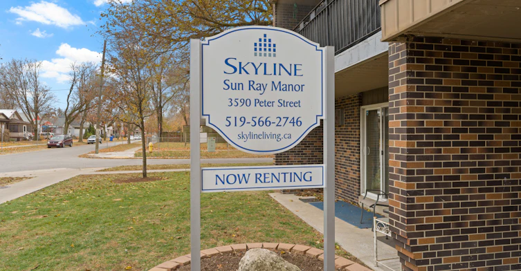 701-3590 Peter Street, Windsor, ON, N9C 1J5 - 3
