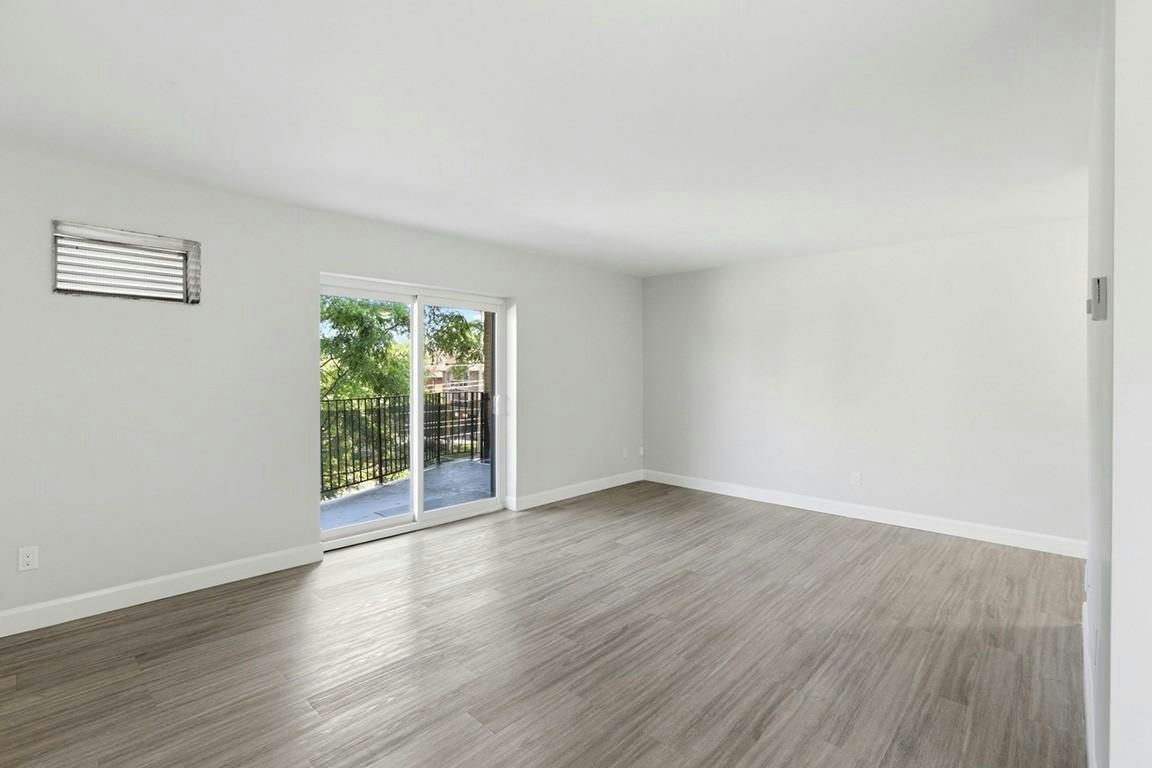 102-2255 University Avenue W, Windsor, ON, N9B 1E6 - 10