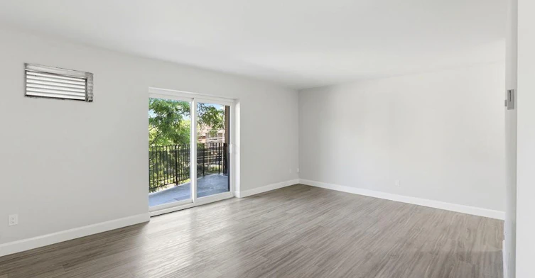 102-2255 University Avenue W, Windsor, ON, N9B 1E6 - 10
