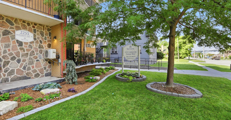 102-2255 University Avenue W, Windsor, ON, N9B 1E6 - 3