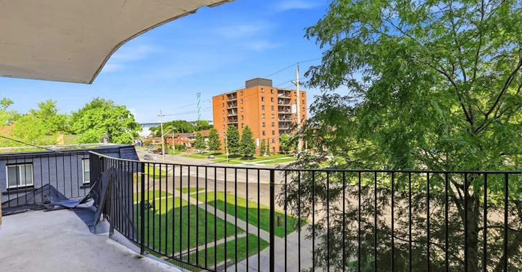 102-2255 University Avenue W, Windsor, ON, N9B 1E6 - 21