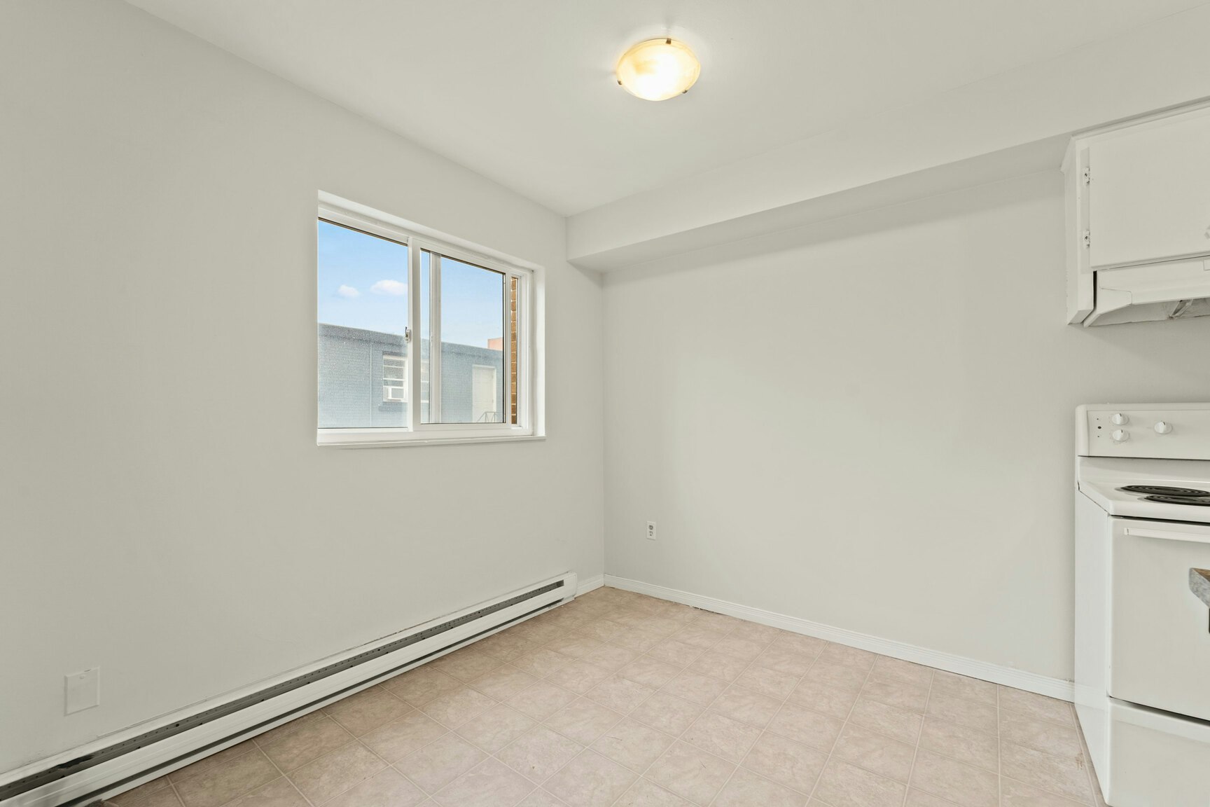 702-2255 University Avenue W, Windsor, ON, N9B 1E6 - 8