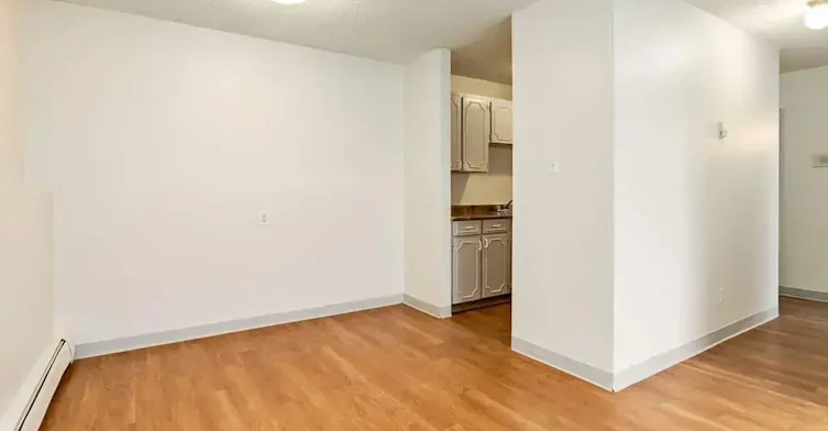 210-1023 3rd Avenue E, Brooks, AB, T1R 0S6 - 10