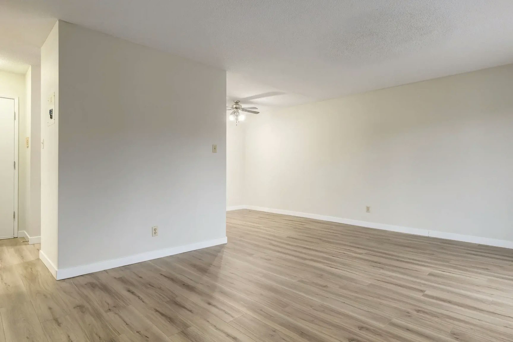 109-11530 124 Street NW, Edmonton, AB, T5M 0K6 - 10