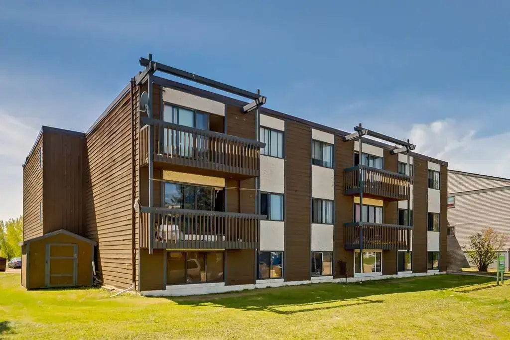 302-1027 3 Avenue E, Brooks, AB, T1R 0S6 - 10
