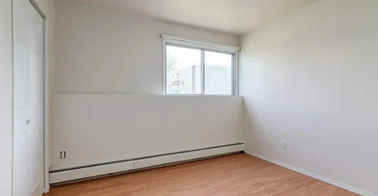 303-1039 3rd Avenue E, Brooks, AB, T1R 0K3 - 3