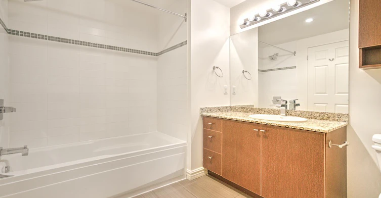1708-400 Sherbrooke Ouest, Montréal, QC, H3A 0A9 - 13