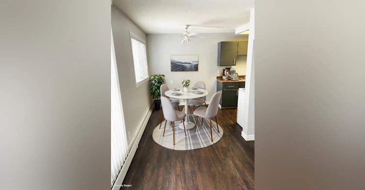 4 Nixon Street, Fort Mcmurray, AB, T9H 3R3 - 5