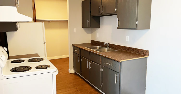 4 Nixon Street, Fort Mcmurray, AB, T9H 3R3 - 9
