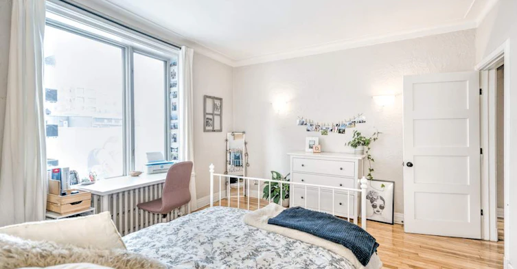 18-130 Prince Arthur West, Montréal, QC, H2X 2L2 - 18