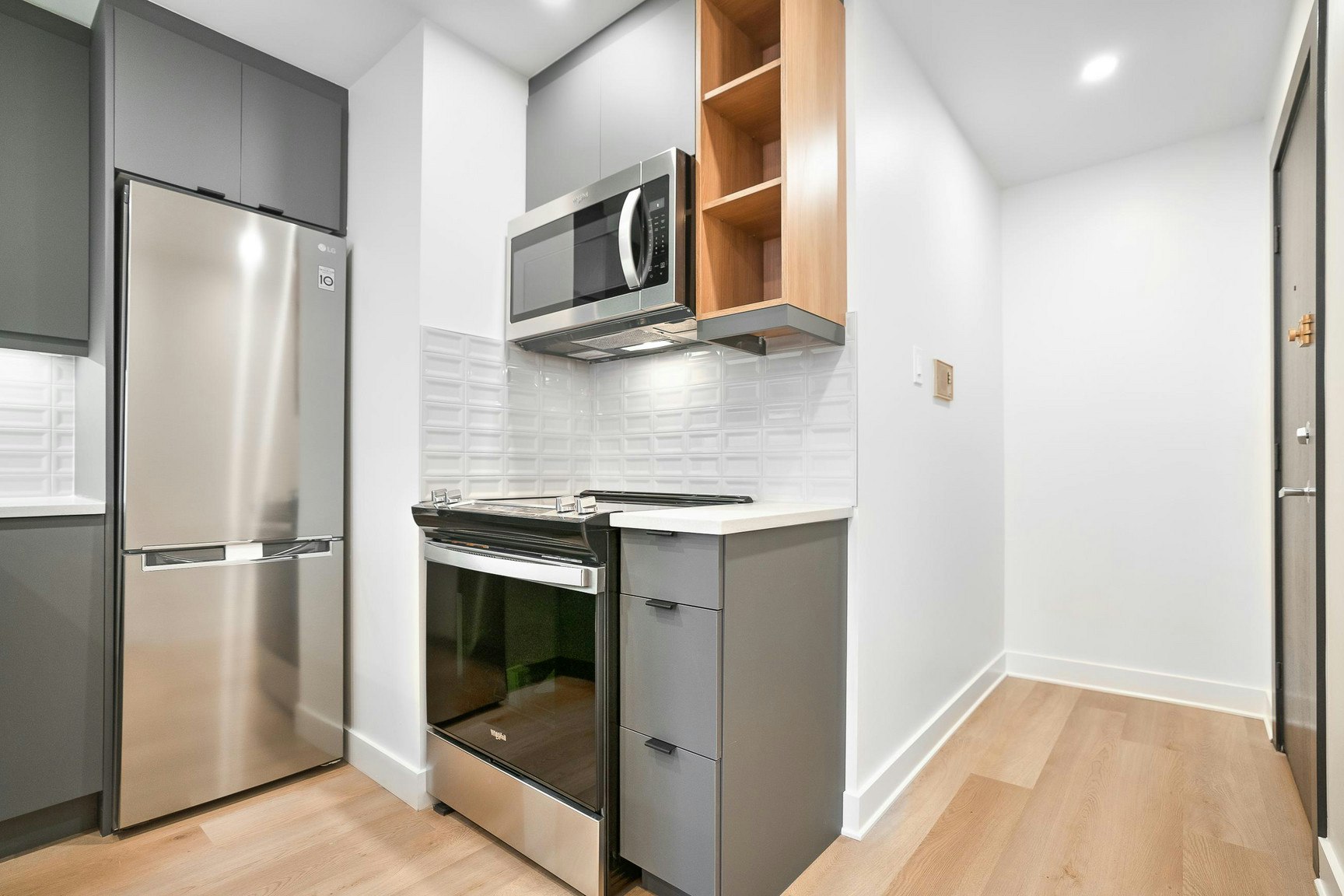 404-2235 Prud'homme Avenue, Montréal, QC, H4A 3H3 - 3
