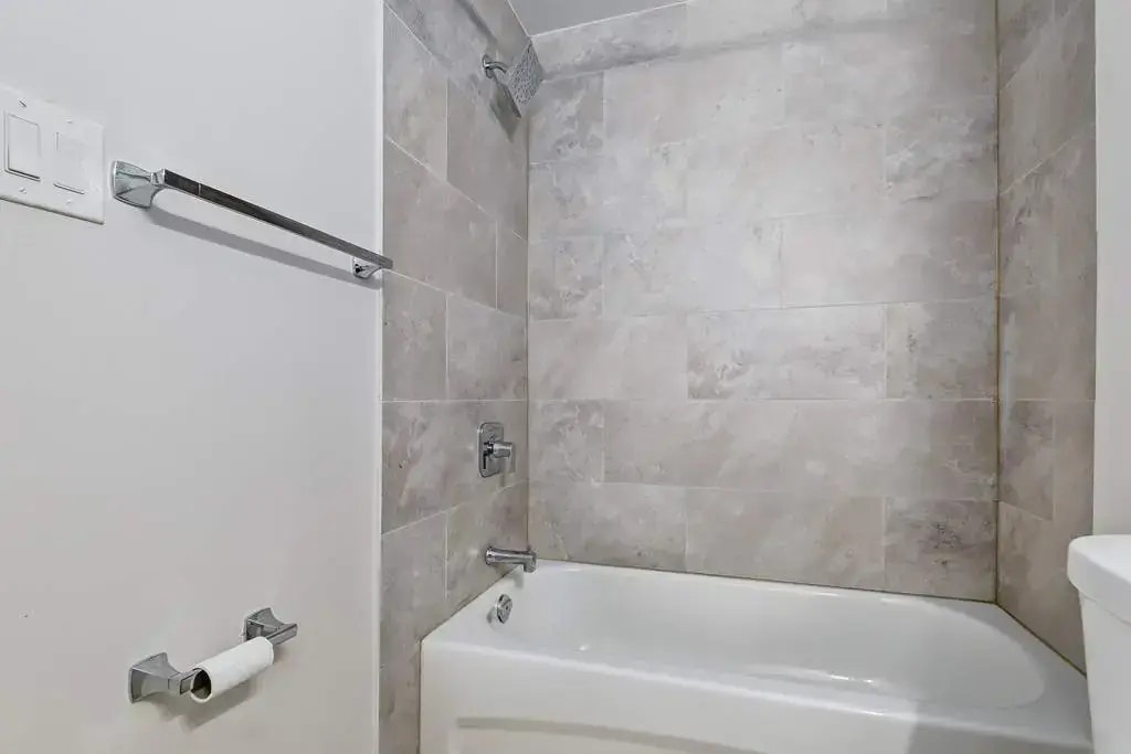 215-26 Maxwell Crescent, Saskatoon, SK, S7L 3Y3 - 21