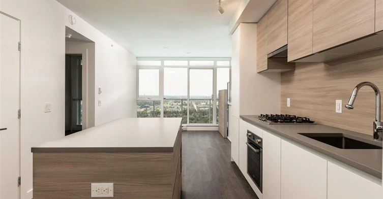 652 Whiting Way, Coquitlam, BC, V3J 0K3 - 5