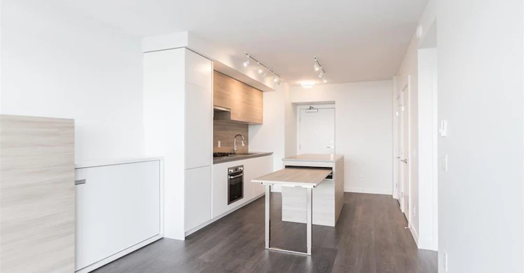 652 Whiting Way, Coquitlam, BC, V3J 0K3 - 3