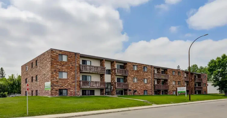 219-560 Robert Street E, Swift Current, SK, S9H 2A7 - 9