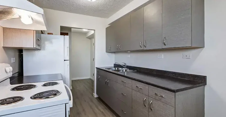 219-560 Robert Street E, Swift Current, SK, S9H 2A7 - 5