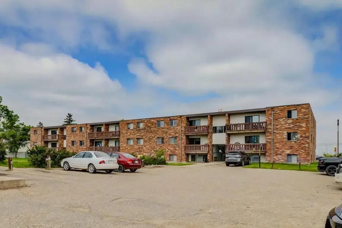 219-560 Robert Street E, Swift Current, SK, S9H 2A7 - 11