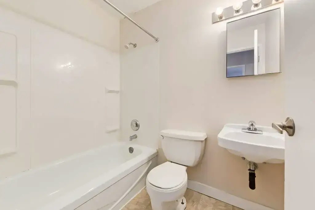11-721 1st Avenue NW, Swift Current, SK, S9H 4R9 - 7
