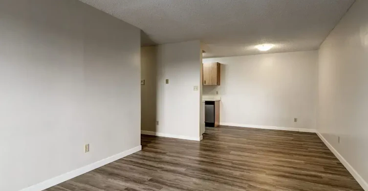 203-640 Robert Street E, Swift Current, SK, S9H 0N7 - 12