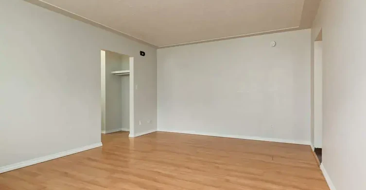 103-10637 105 Street NW, Edmonton, AB, T5H 2X1 - 7
