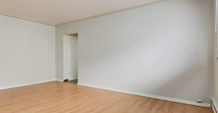 103-10637 105 Street NW, Edmonton, AB, T5H 2X1 - 8