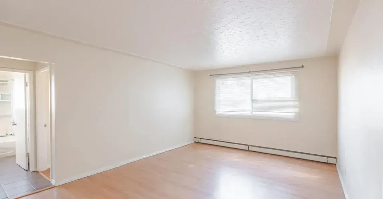 103-10637 105 Street NW, Edmonton, AB, T5H 2X1 - 21