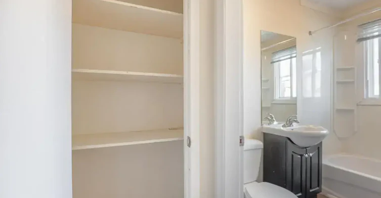 103-10637 105 Street NW, Edmonton, AB, T5H 2X1 - 27