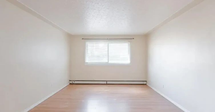 103-10637 105 Street NW, Edmonton, AB, T5H 2X1 - 22
