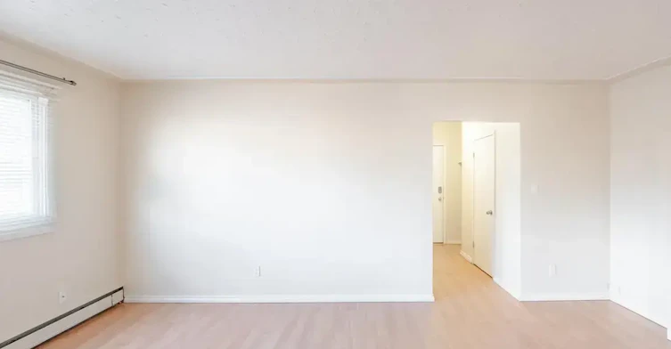 103-10637 105 Street NW, Edmonton, AB, T5H 2X1 - 18