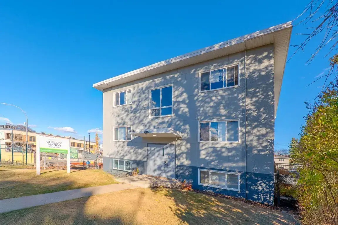 103-10637 105 Street NW, Edmonton, AB, T5H 2X1 - 33