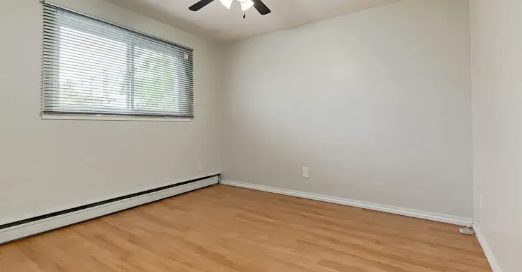 103-10637 105 Street NW, Edmonton, AB, T5H 2X1 - 12