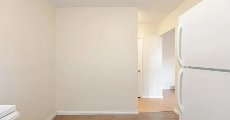 103-10637 105 Street NW, Edmonton, AB, T5H 2X1 - 17