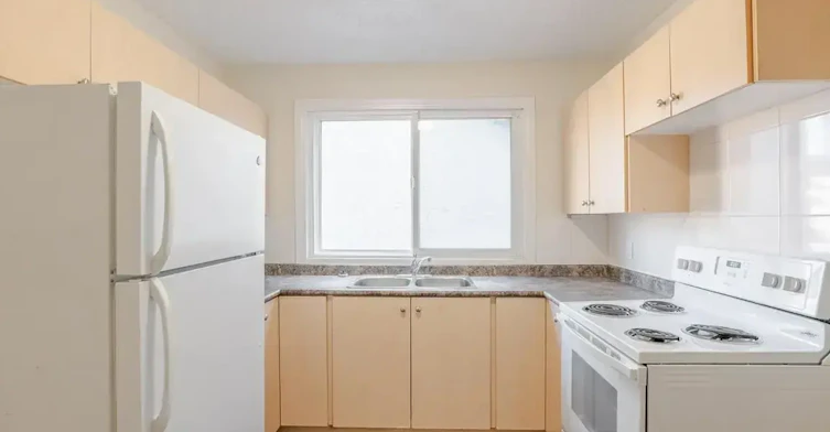 103-10637 105 Street NW, Edmonton, AB, T5H 2X1 - 16