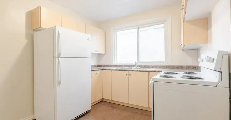 103-10637 105 Street NW, Edmonton, AB, T5H 2X1 - 15