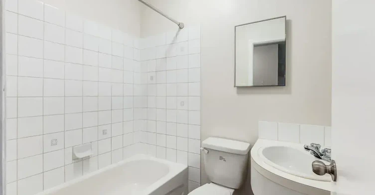 104-11008 83 Street NW, Edmonton, AB, T5H 1M3 - 17