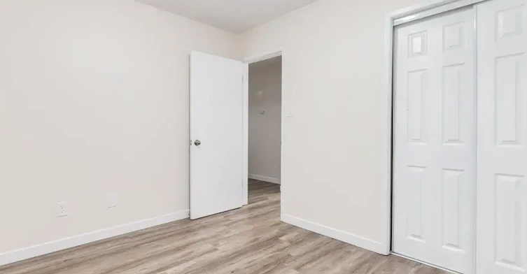 202-11008 83 Street NW, Edmonton, AB, T5H 1M3 - 16