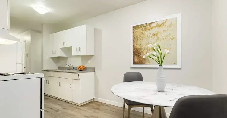 204-11008 83 Street NW, Edmonton, AB, T5H 1M3 - 5