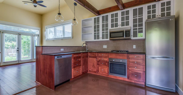 LANEWAY-328 East 20th Street, North Vancouver, BC, V7L 3A7 - 3