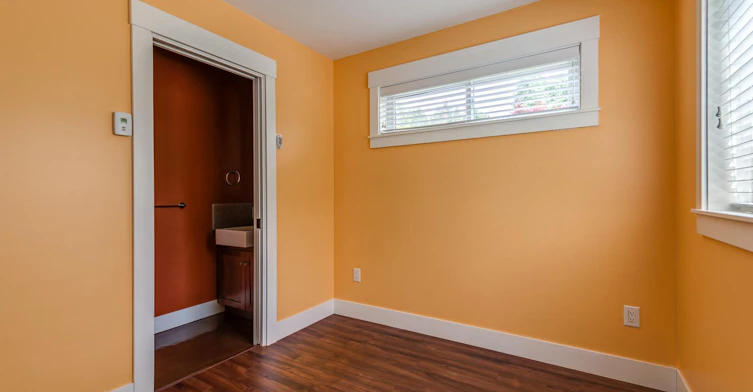 LANEWAY-328 East 20th Street, North Vancouver, BC, V7L 3A7 - 10
