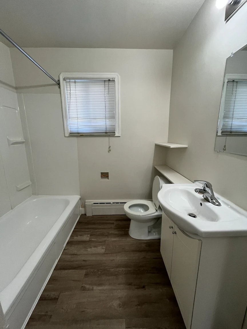 10-12948 118 Avenue NW, Edmonton, AB, T5L 2L4 - 13