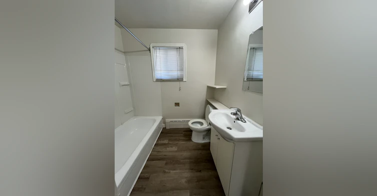10-12948 118 Avenue NW, Edmonton, AB, T5L 2L4 - 13