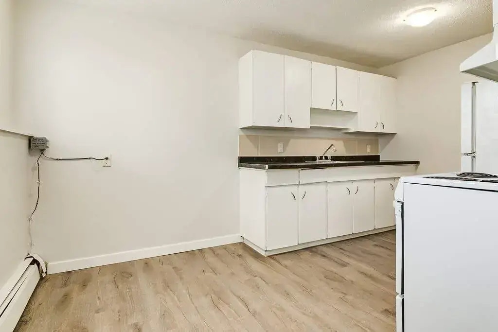 6-11832 88 Street, Edmonton, AB, T5B 3R8 - 48