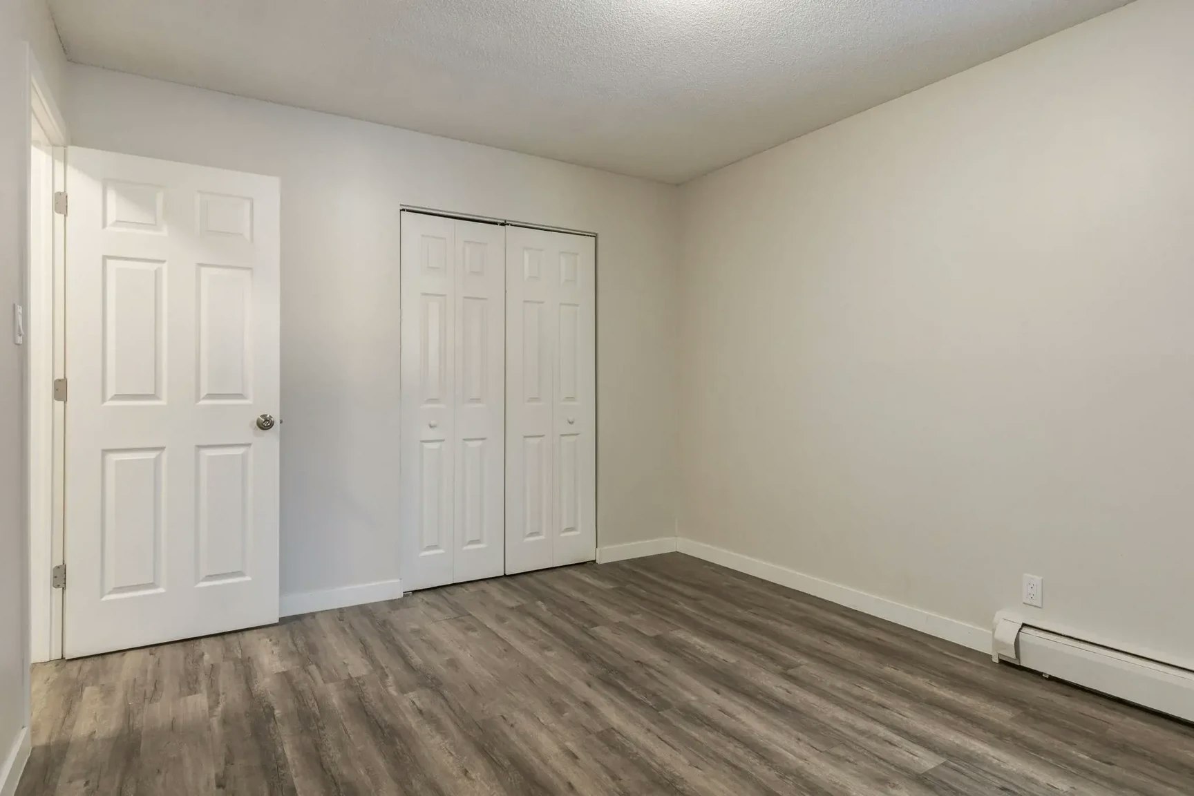 6-11832 88 Street, Edmonton, AB, T5B 3R8 - 10