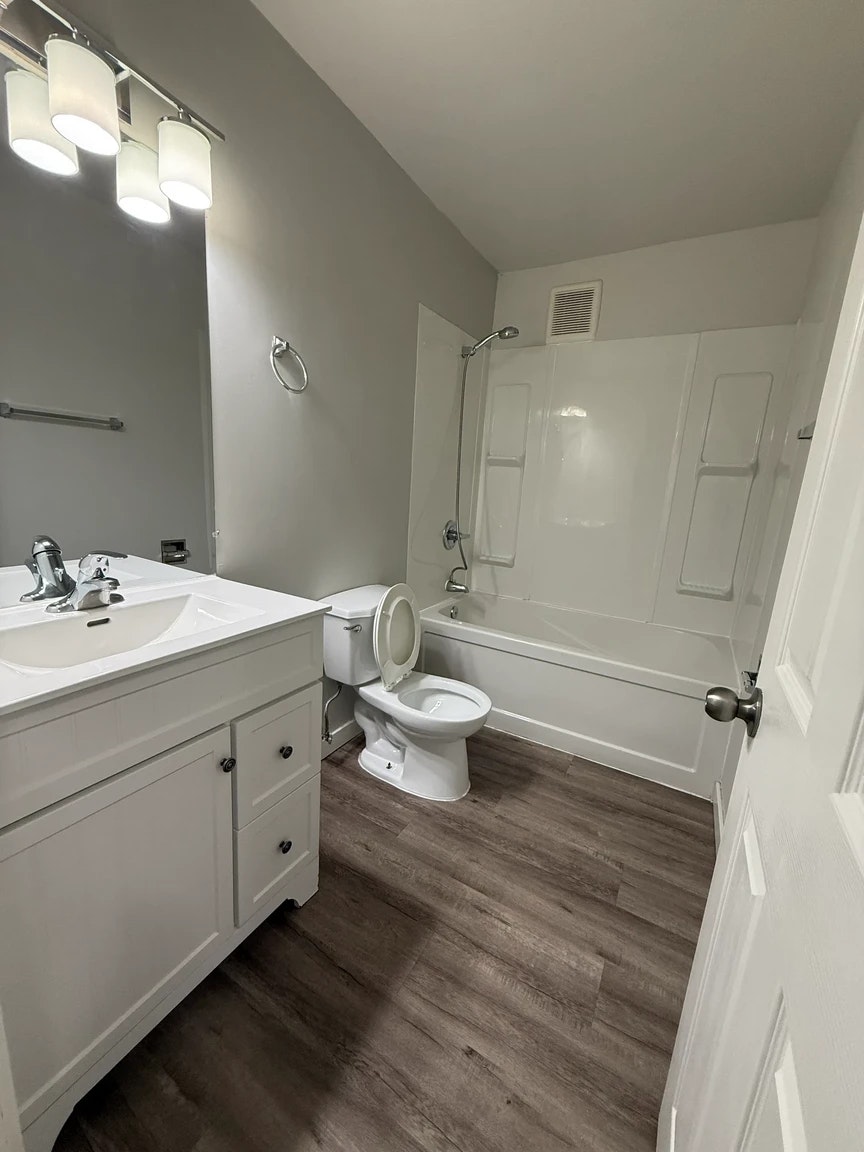 5-11832 88 Street, Edmonton, AB, T5B 3R8 - 66